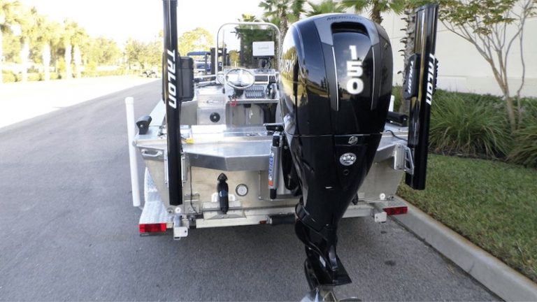 Bay Boats 38