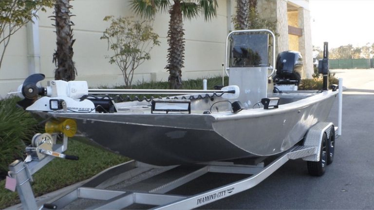 Bay Boats 39