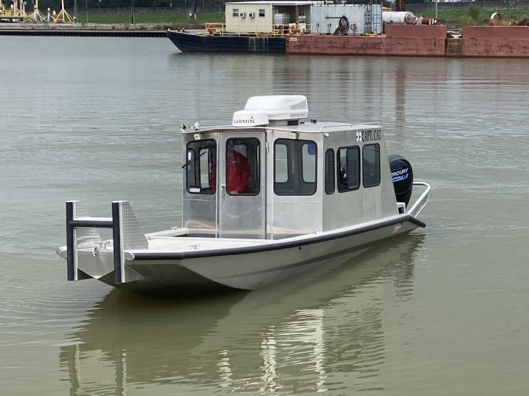 Workboats 32