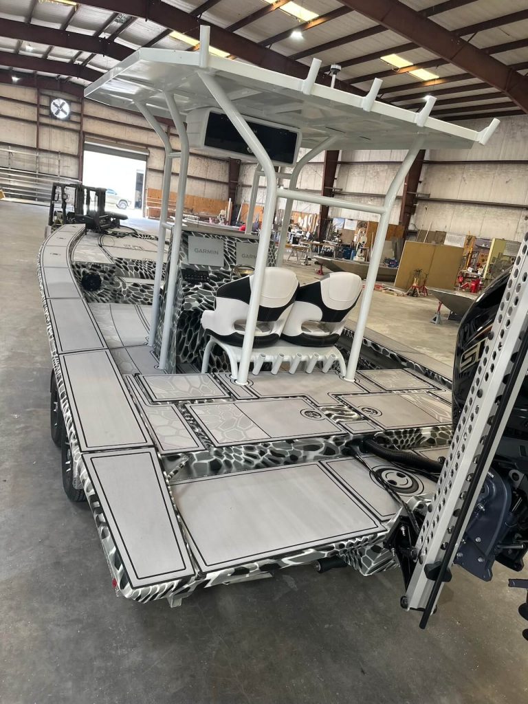 Bay Boats 25