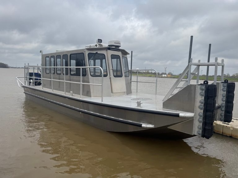 Workboats 25
