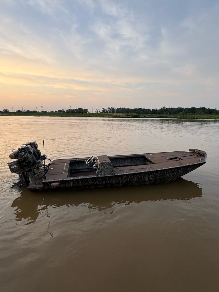 Duck Hunting Boats 16