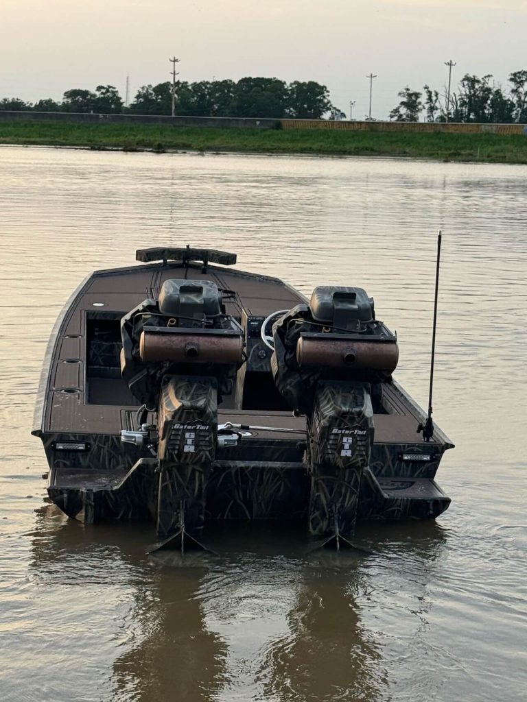 Duck Hunting Boats 17